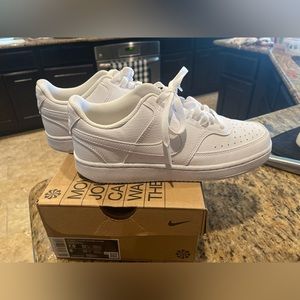 Nike Court Vision Lo